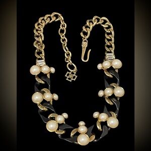 ANN TAYLOR Necklace Gold Plated Faux Pearls Black Gold Chain Chunky